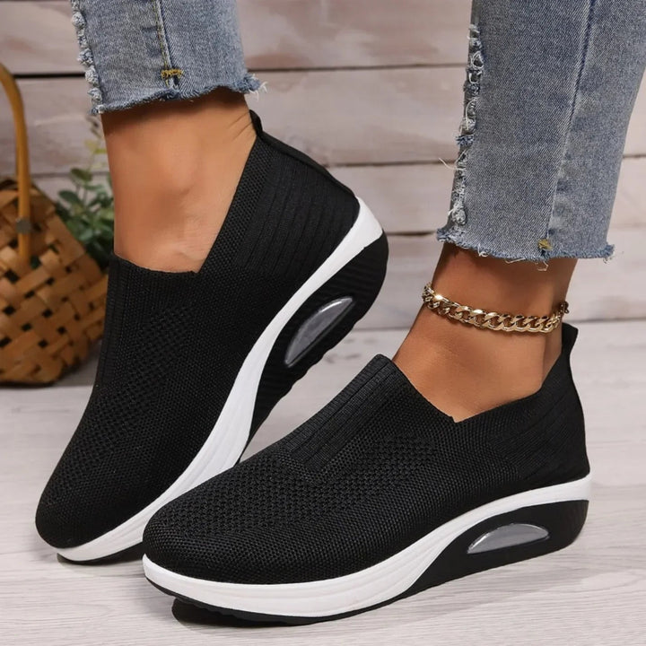 Weiße Sneaker Damen - Bequeme Slip On Schuhe für Alltag und Reisen, Ideal für Komfort und Stil 2