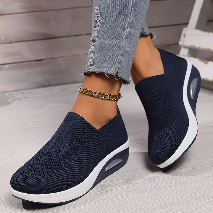 Weiße Sneaker Damen - Bequeme Slip On Schuhe für Alltag und Reisen, Ideal für Komfort und Stil 4
