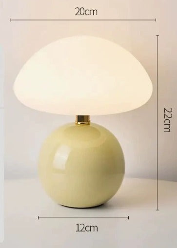 Französische Creme-Pilzlampe