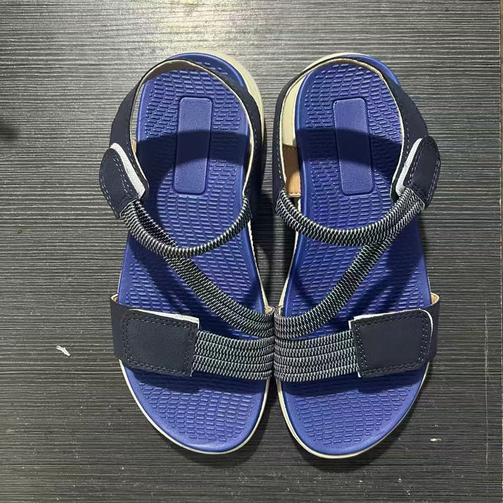 Komfortable orthopädische Sandalen mit Fußbett und archsupport