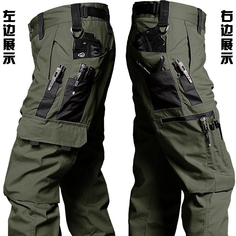 Herrenwilde Tarnshorts mit Taschen