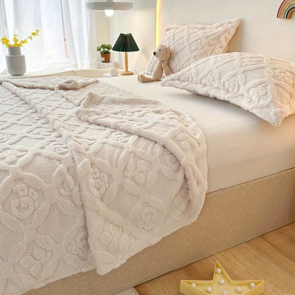 Winterdecke mit Blattstickerei für Komfort und Stil aus Mikrofaser 4